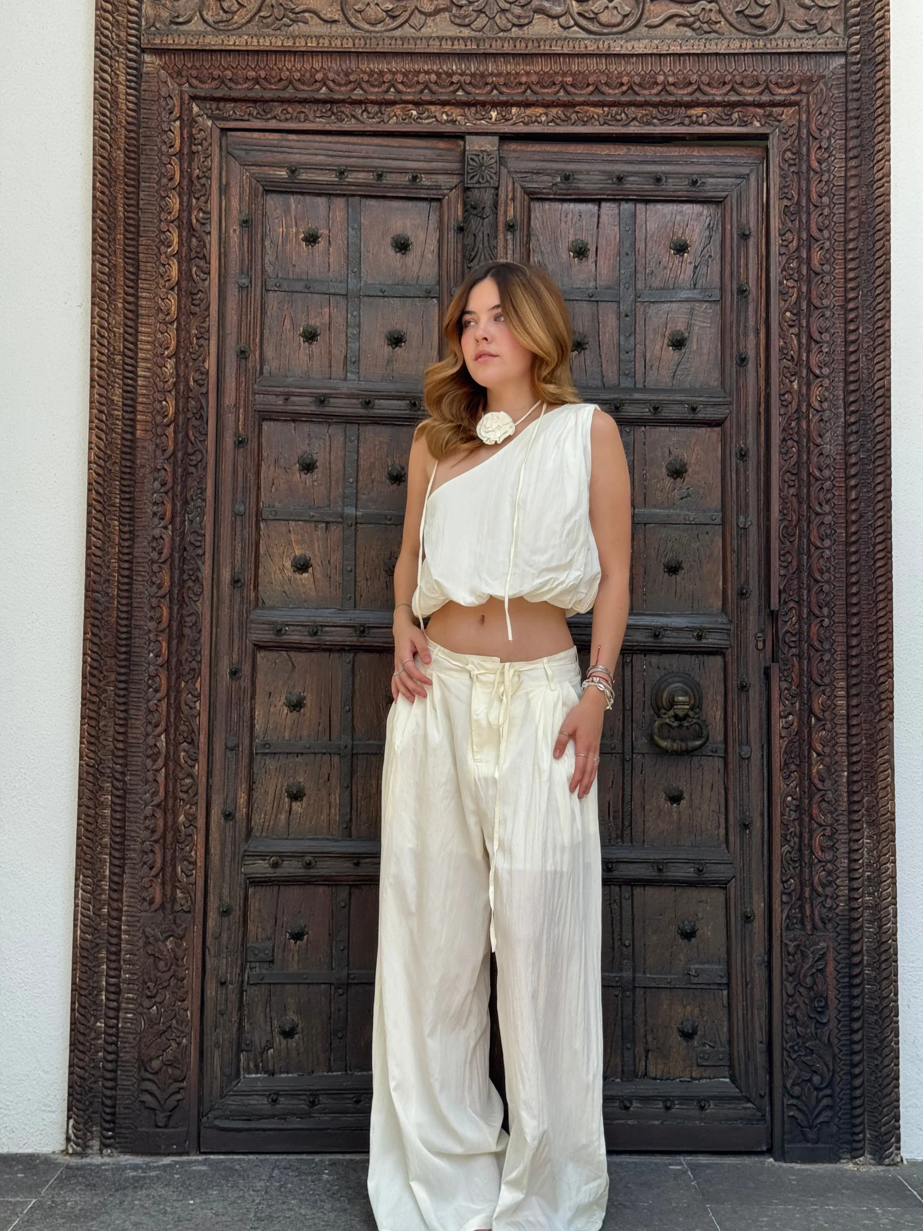 Set - Pantalon y blusa un hombro