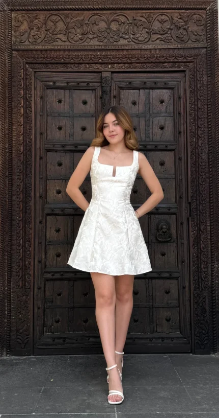 vestido coctel - flores blancas