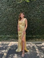 vestido maxi - hombros con caida, abierta en pierna