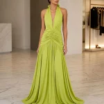vestido maxxi - Vestido drapeado halter